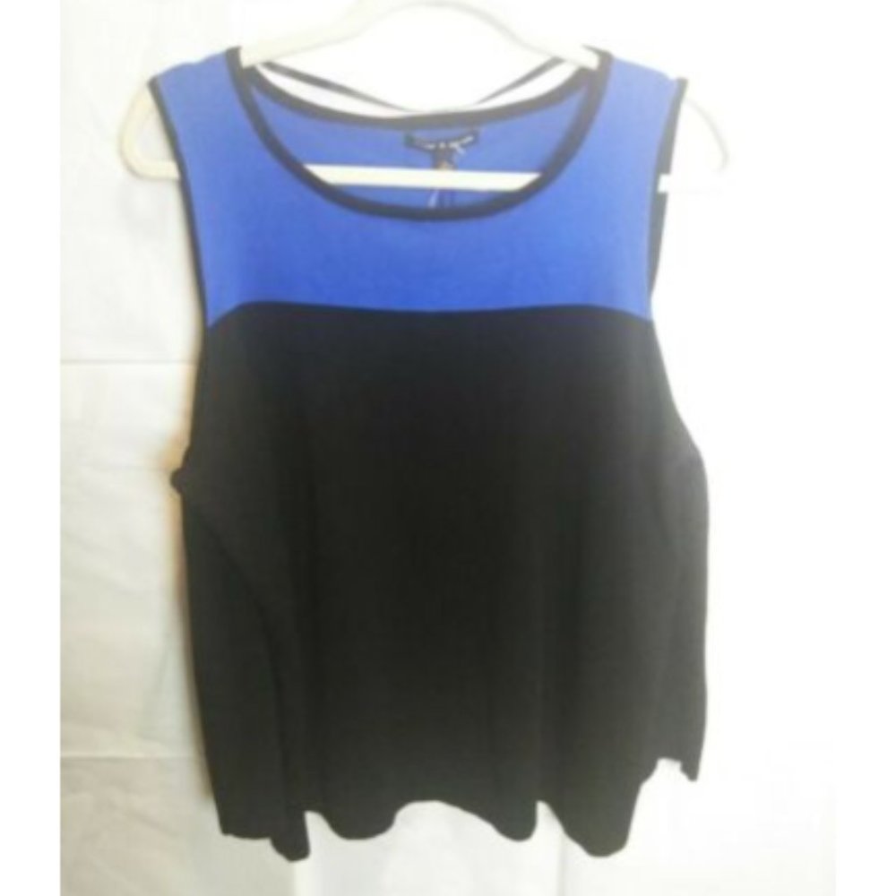 Cable & Gauge Cold Shoulder Sweater Top
